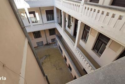 Apartament cu 3 camere în Central - 2