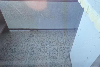 Apartament cu 4 camere decomandat în Micro 15 - 3