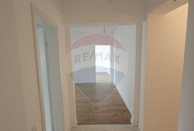 Apartament cu 3 camere semidecomandat în Andronache - 7