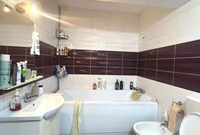 Apartament cu 3 camere decomandat în Central - 13