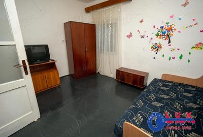 Casă cu 3 camere cu Teren 334 Mp în Babadag - 1