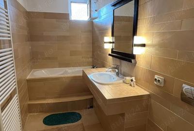 Inchiriez apartament 3 camere - 5