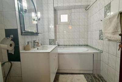 Nicolina - 3 Camere Decomandat - 2 Bai - 80 Mp - Bloc 1990 - 10