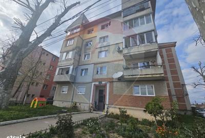 Apartament cu 3 camere decomandat în Central - 2