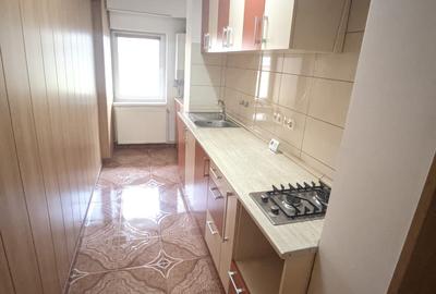 Garsonieră decomandată în Central - 4