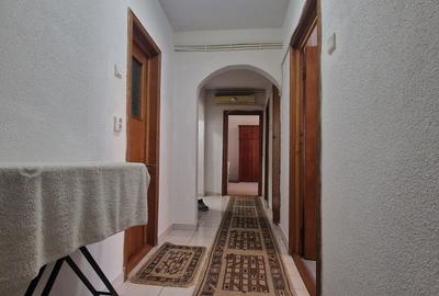 Apartament cu 3 camere decomandat în Inel II - 11