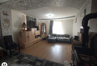 Casă cu 2 camere în Săsar - 2