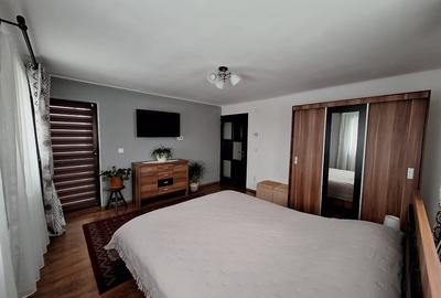 Casă P+M la cheie cu garaj - 9