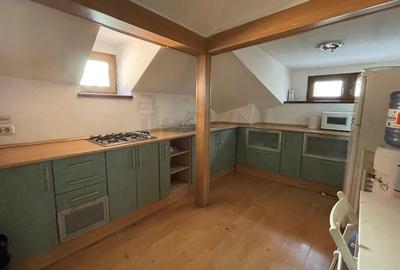 Casă individuală cu 16 camere cu Canalizare în P-ța Romană - 6