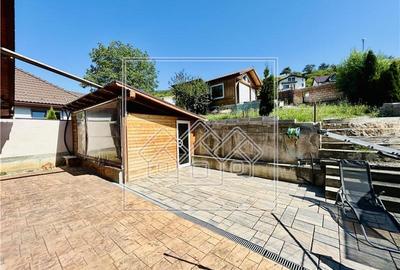 Casa individuala in Sura Mare cu 2 garaje, 2 terase si teren de 493 mp - 6