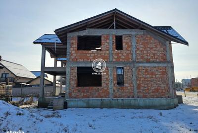 Casă cu 4 camere în Breazu - 2
