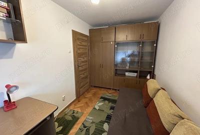 Apartament cu 3 camere semidecomandat în Central - 3