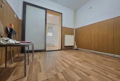 Apartament cu 2 camere decomandat în Calarași 4 - 3