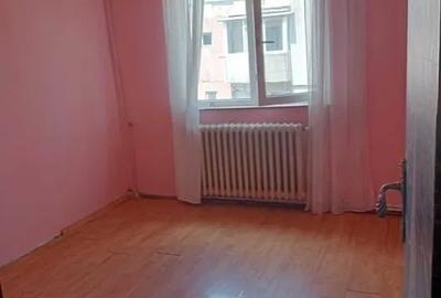 3 Camere Decomandat 74mp bloc 1980 zona Mircea - 8