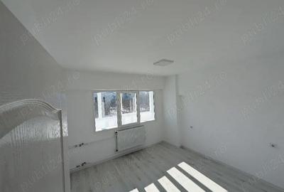 Apartament cu 3 camere decomandat în Obor - 2