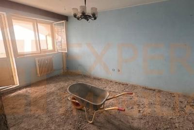 Apartament cu 3 camere decomandat în Tomis Nord - 2