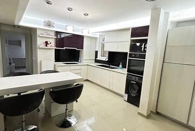 Apartament cu 4 camere decomandat în Central - 4