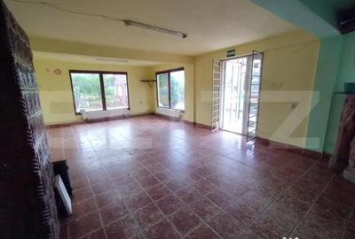 Casă cu 5 camere cu Teren 817 Mp în Central - 12