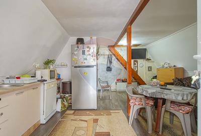 Casă cu 7 camere cu Teren 650 Mp în Bod - 40