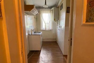 Apartament cu 2 camere semidecomandat în Braniștea