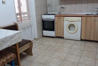 Casă cu 3 camere cu Teren 550 Mp în Central - 2
