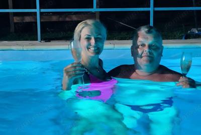 Inchiriez cabana cu piscina incalzita ?i jacuzzi fierbinte Inchiriez cabana cu piscina incalzita ?i jacuzzi fierbinte - 4