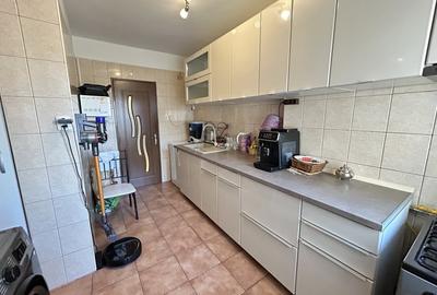 Apartament cu 3 camere decomandat, mobilat în Basarabia - 11