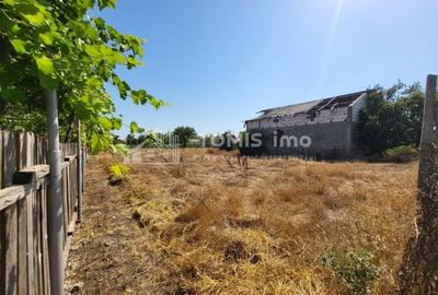 Teren intravilan de vanzare in localitatea Corbu