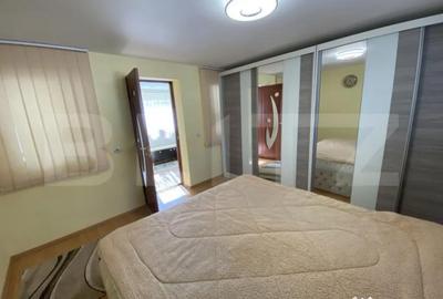 Casă cu 3 camere cu Teren 1352 Mp în Petrindu - 4