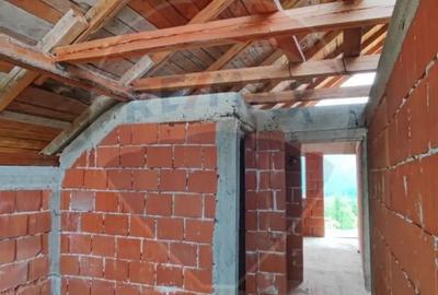 Casă cu 6 camere cu Teren 800 Mp în Șuncuiuș - 6