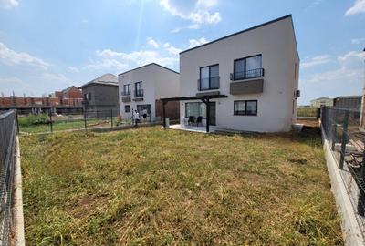 Proprietar - Single 4 camere, 50 m autobuz pipera, 340 mp - 2