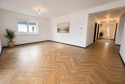 Casă individuală cu 4 camere cu Teren 500 Mp în Exterior Est - 2