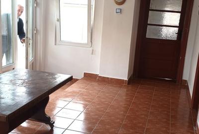 Casă cu 3 camere cu Teren 1200 Mp în Central - 7