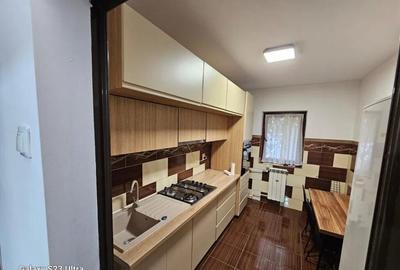 Apartament cu 3 Camere Decomandate-Parter-Zona Burdujeni-CuzaVoda 2 - 1