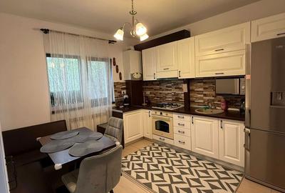 Casă cu 4 camere cu Teren 370 Mp în Central - 13