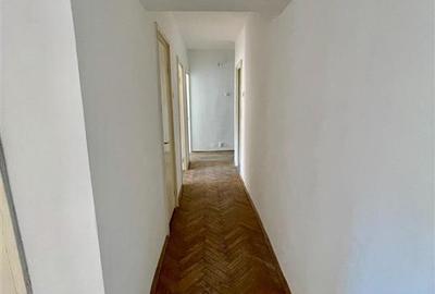 4 camere, 2 bai, 2 balcoane, 2 debarale , etaj 2 zona Galata - 6