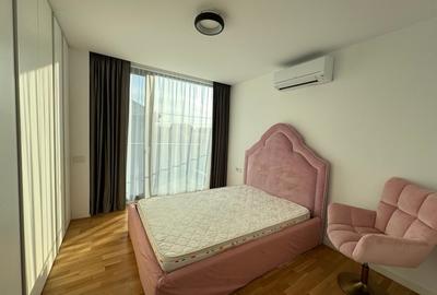 Casă individuală cu 6 camere cu Canalizare în Central - 2