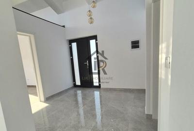 Casă cu 4 camere cu Teren 1500 Mp în Ciurea - 2