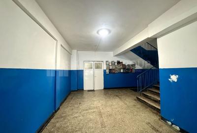 Garsoniera mobilata+camera la demisol, zona Tractorul, comision 0 - 8