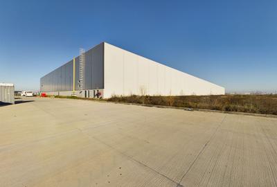 Hală cu suprafața utilă de 8.000 mp Giarmata - 2