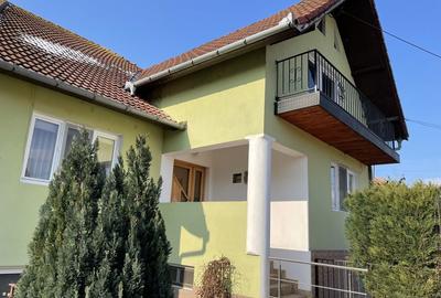 Casă cu 4 camere cu Teren 870 Mp în Central