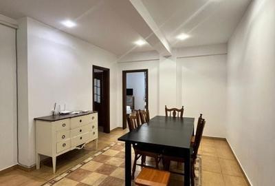Apartament cu 3 camere decomandat în Central - 3