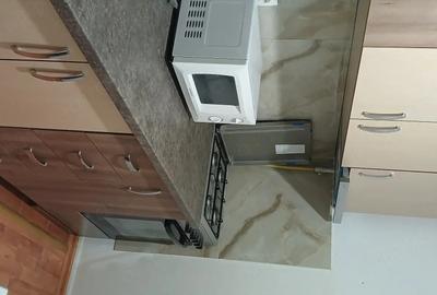 Apartament cu 3 camere decomandat în Central - 3