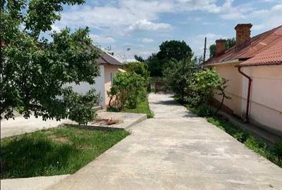 Casă cu 3 camere semidecomandat în Central - 3