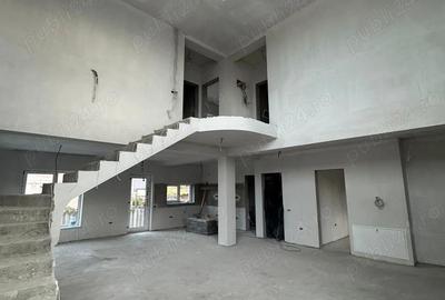 Casă cu Teren 300 Mp în Nord
