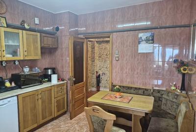 Apartament cu 4 camere decomandat, mobilat în Gara - 2