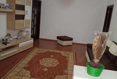 Casă cu Teren 265 Mp în Central - 1