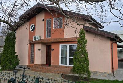 Service auto si vila de locuit Unirea Odobesti - 1