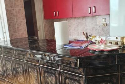 Ap. trei camere , decomandat ,2 bai, cu centrala , zona Modern - 2