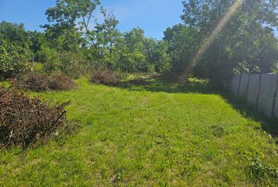 Teren Construcții intravilan de 962 mp, în Central